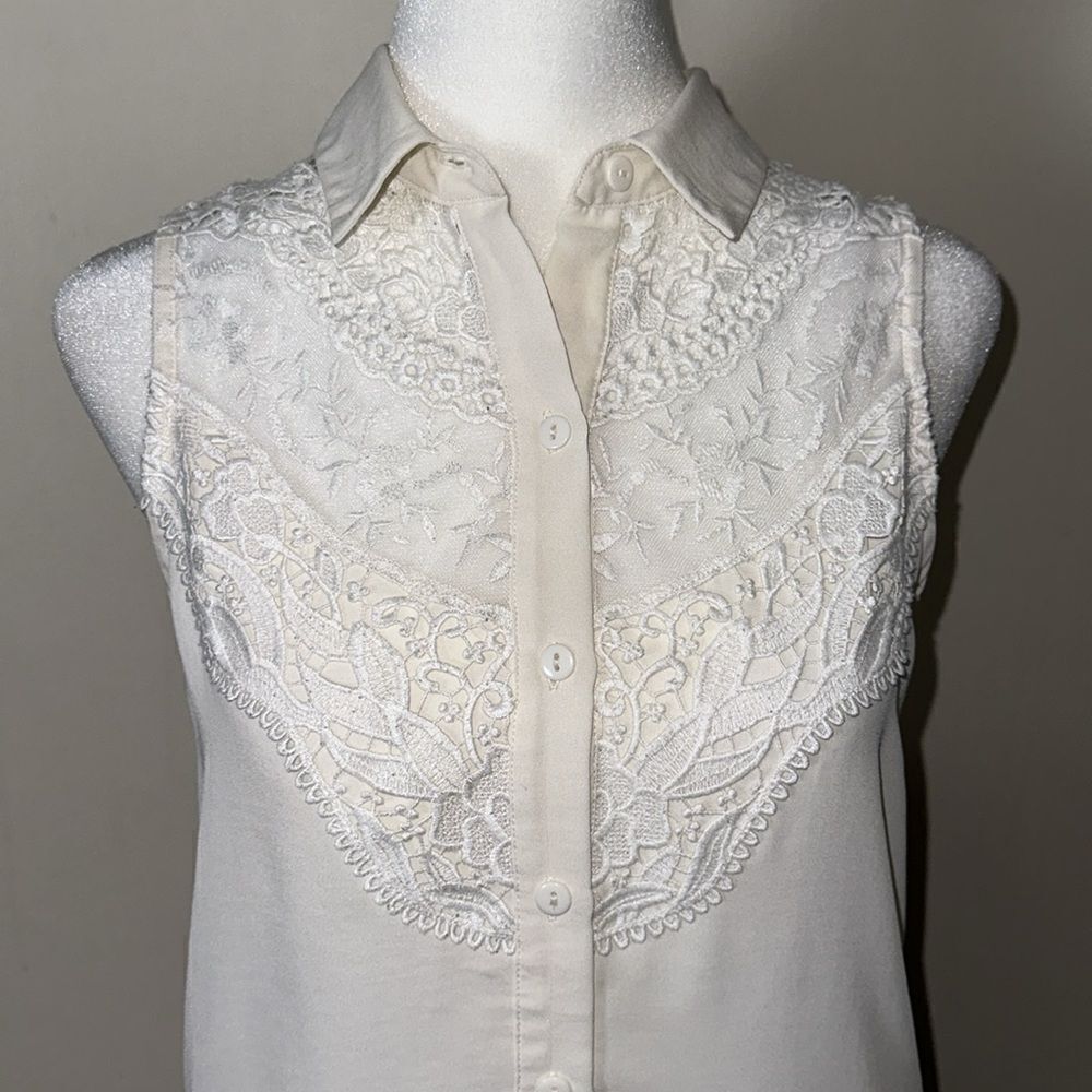 DIVIDED X H&M 2 Ivory White Lace Front Sheer Sleeveless Shell Top - Picture 3 of 6